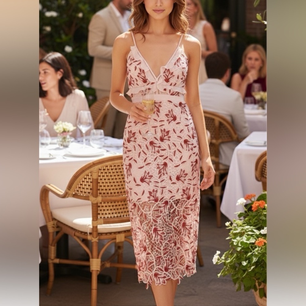 Bardot Coco Lace Dress in Lotus